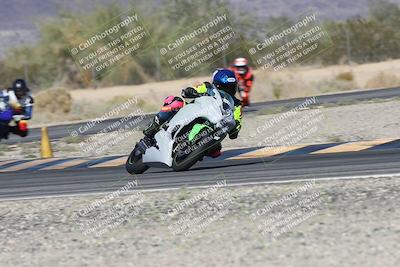 media/Oct-30-2025-Racers Edge (Thu) [[dabbdaf680]]/3-B Group/Session 5 (Turn 6)/